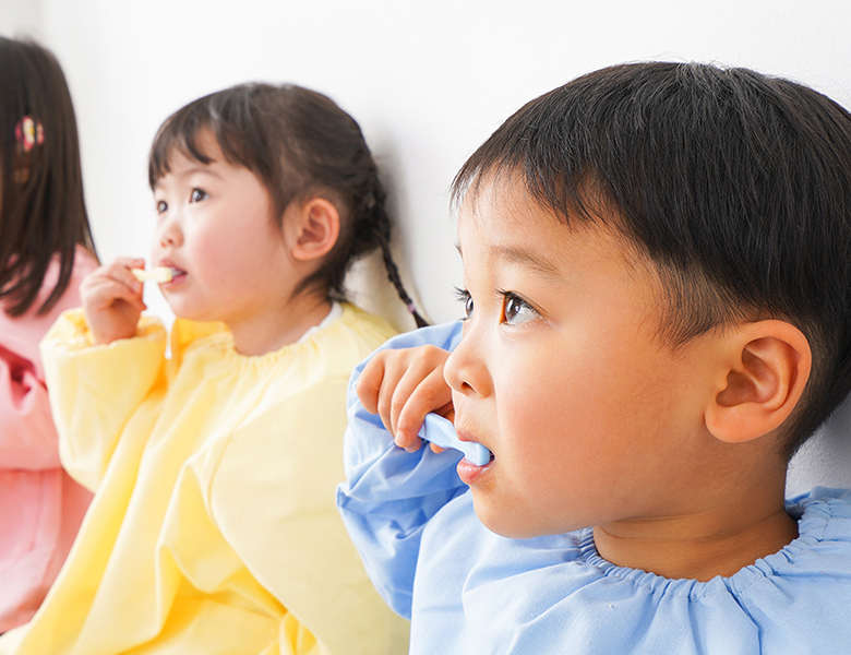 松山市(三津駅)の歯医者、みなと歯科おとな子どもクリニックの子どもの予防歯科